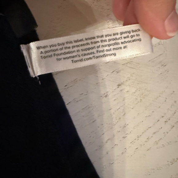 torrid Tie-Dye Multi-Color Striped Off Shoulder Sweatshirt size 3 (3X) - Picture 3 of 8